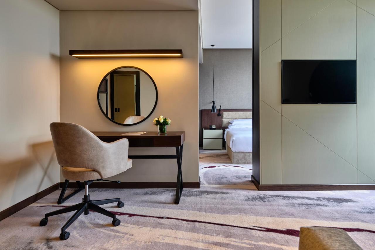 Crowne Plaza - West Cairo Arkan By Ihg 6th of October City Exterior foto A room at the hotel