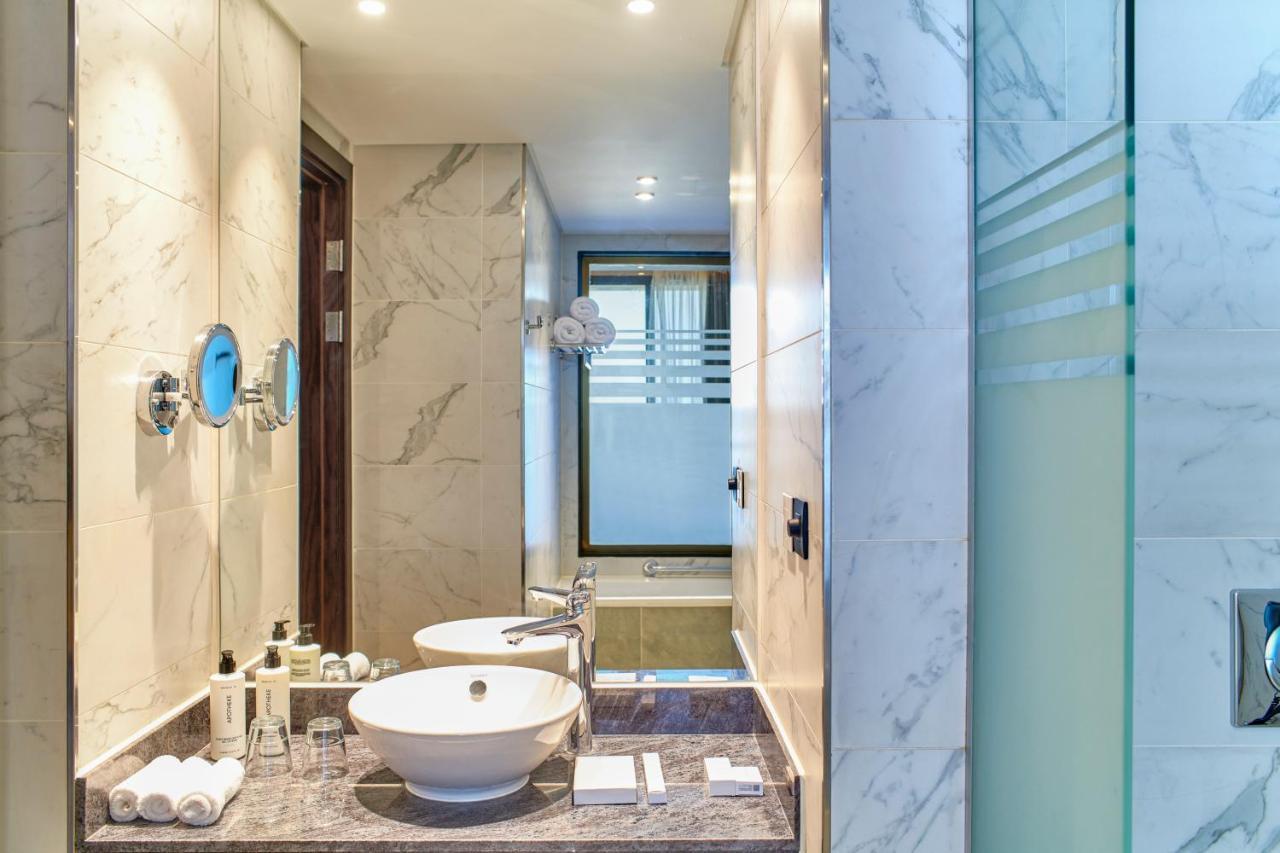 Crowne Plaza - West Cairo Arkan By Ihg 6th of October City Exterior foto Bathroom